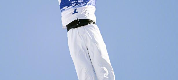 九游竞技-运动员团队合作力量，斩获斗志夺得胜利的简单介绍