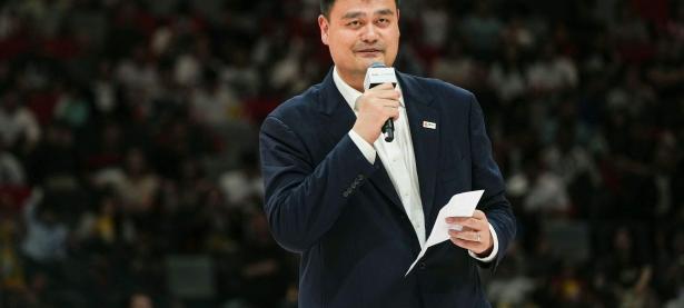 九游直播-篮球巨星迎来职业生涯新高峰