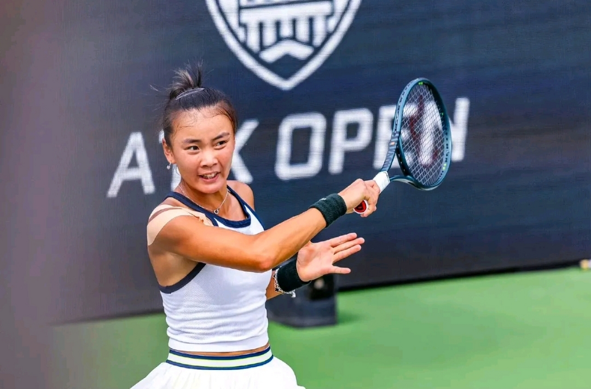 包含罗马昂扬逆袭，成功晋级的词条