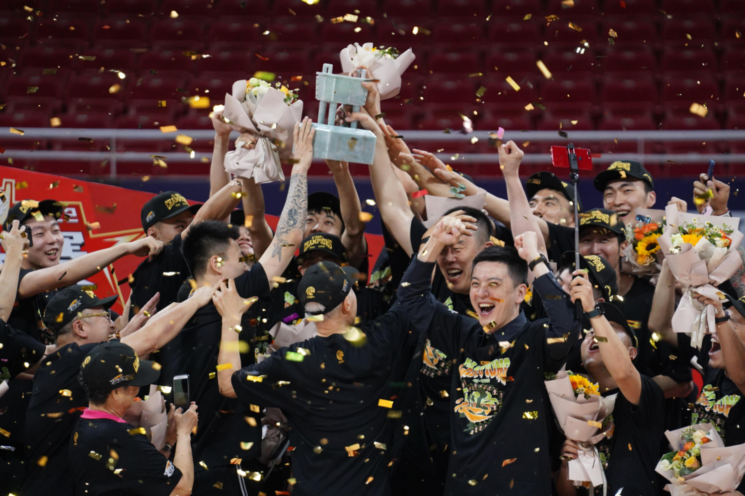 辽宁队客场获胜，实现三连胜的简单介绍